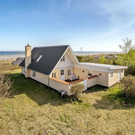Ferienhaus Cozy In With Kitchen
